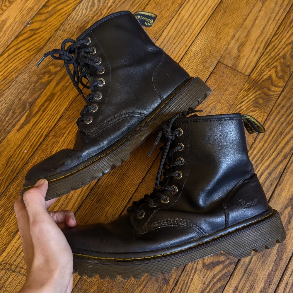 Dr. Marten Awley Black Leather Combat Boots